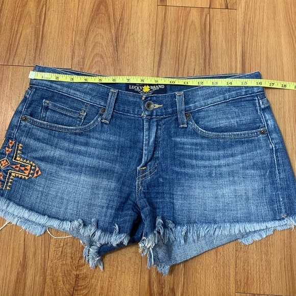 Lucky Brand Aztec Cut Off Riley Jean Denim Shorts - Picture 10 of 12